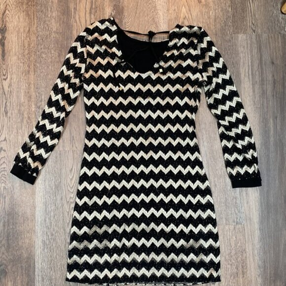 NWT Coach X Peanuts Teri Shoulder Bag In Signature Canvas With Snoopy Print - Picture 2 of 2